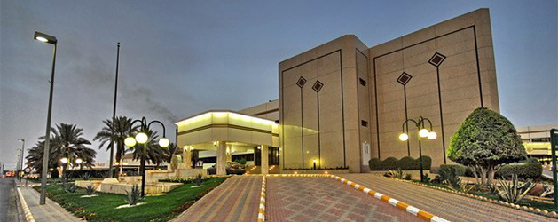 المبنى الاداري بمدينة الملك عبدالعزيز الطبية