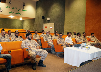 مدينة الملك عبدالعزيز الطبية بجدة تنظم دورة أساسيات مبادئ السلامة للعسكريين